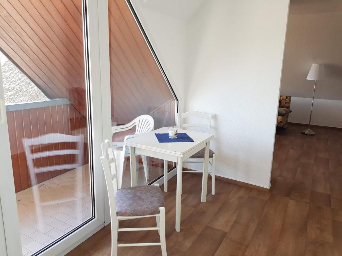Fewo 18 Im Strandhaus Lobbe Mit Balkon Εξωτερικό φωτογραφία